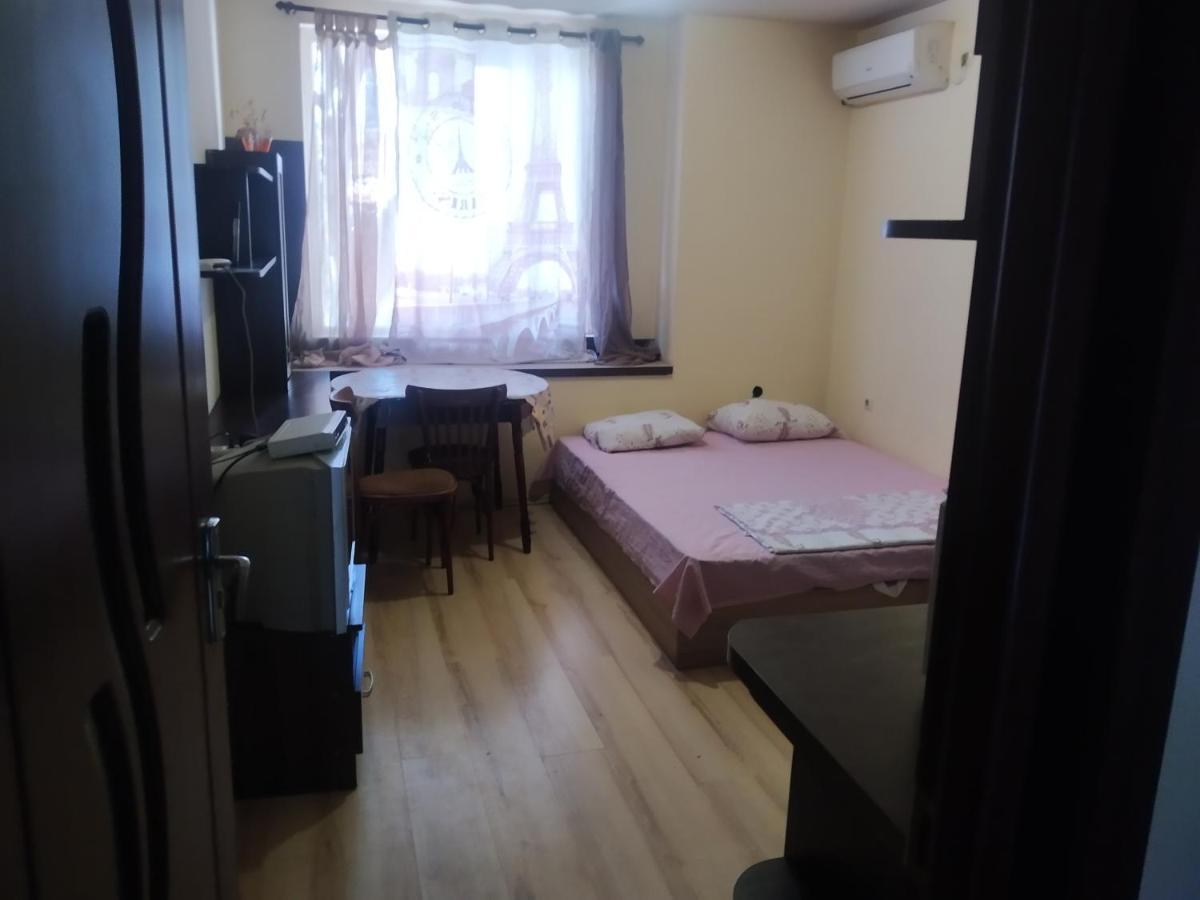 Apartmen Xan Malamir Varna Ngoại thất bức ảnh