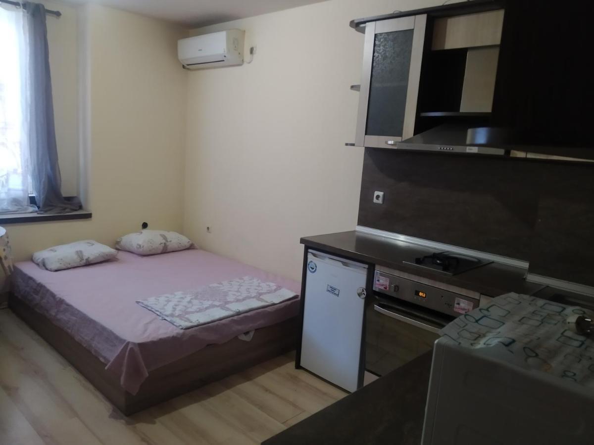 Apartmen Xan Malamir Varna Ngoại thất bức ảnh