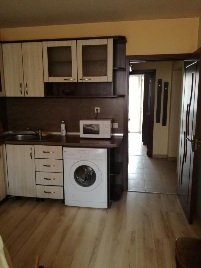 Apartmen Xan Malamir Varna Ngoại thất bức ảnh