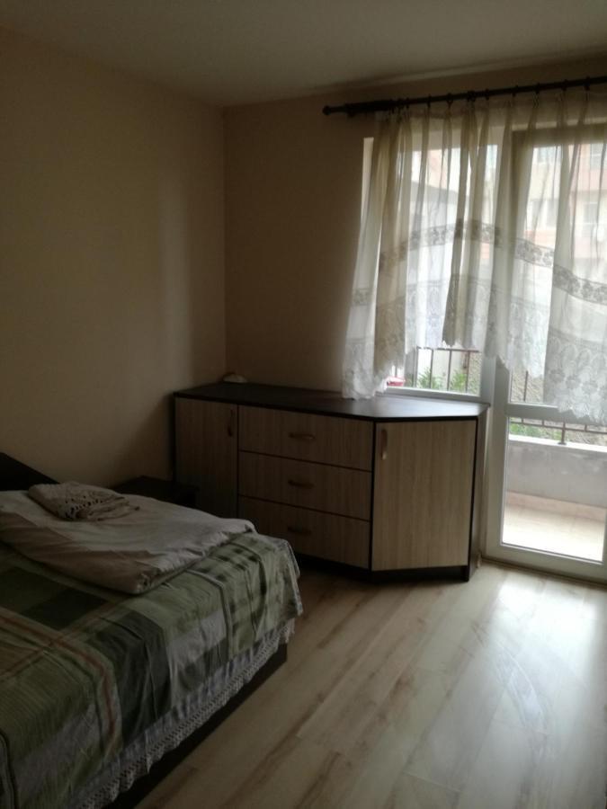 Apartmen Xan Malamir Varna Ngoại thất bức ảnh